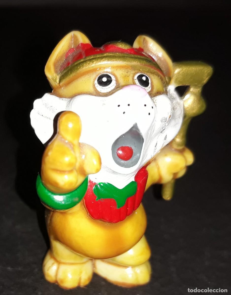 Figuras de goma y PVC: Figura Ferrero - Foto 1