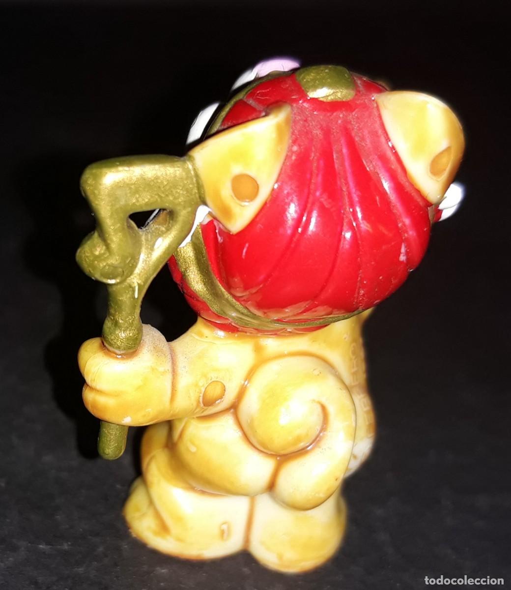 Figuras de goma y PVC: Figura Ferrero - Foto 2