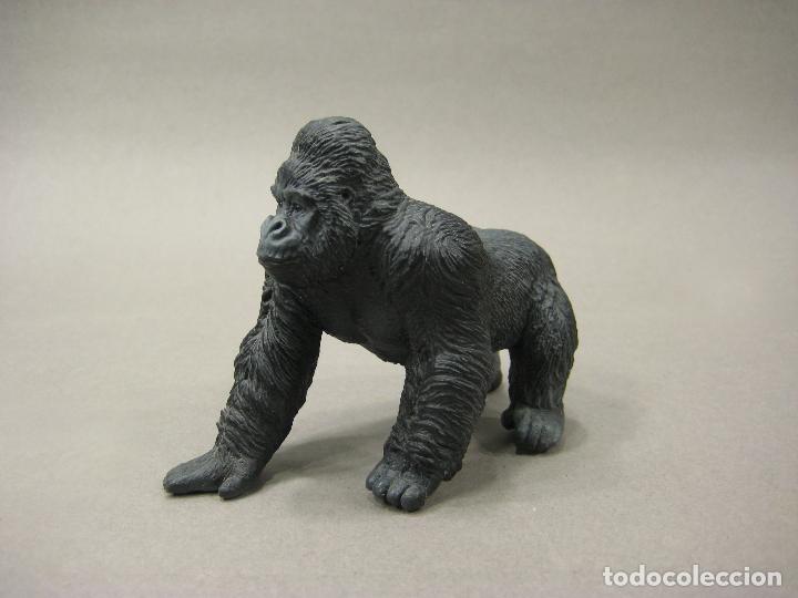 Figuras de goma y PVC: GORILA DE PVC BULLY HAND PAINTED - Foto 1