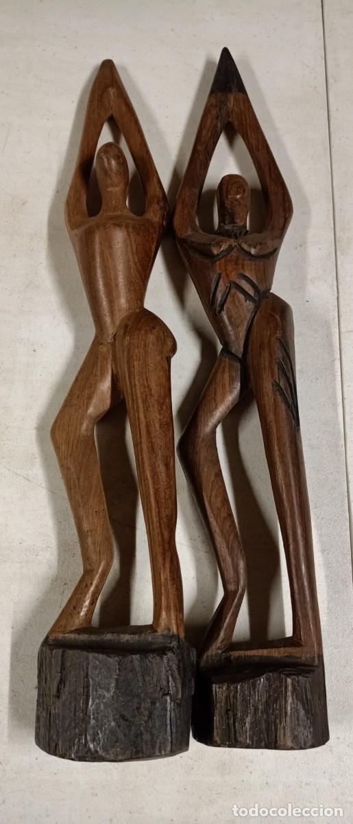 Figuras de goma y PVC: Pareja figura madera - Foto 1