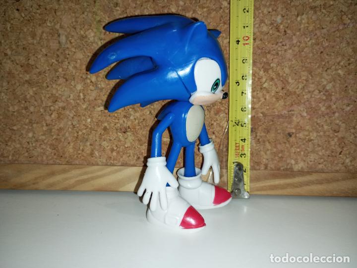 Figuras de goma y PVC: Mu&ntilde;eco figura Sonic - Foto 3