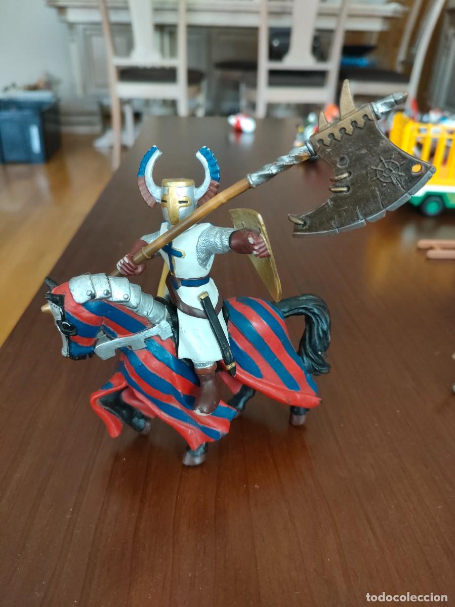Figuras de goma y PVC: Caballero medieval Schleich - Foto 1
