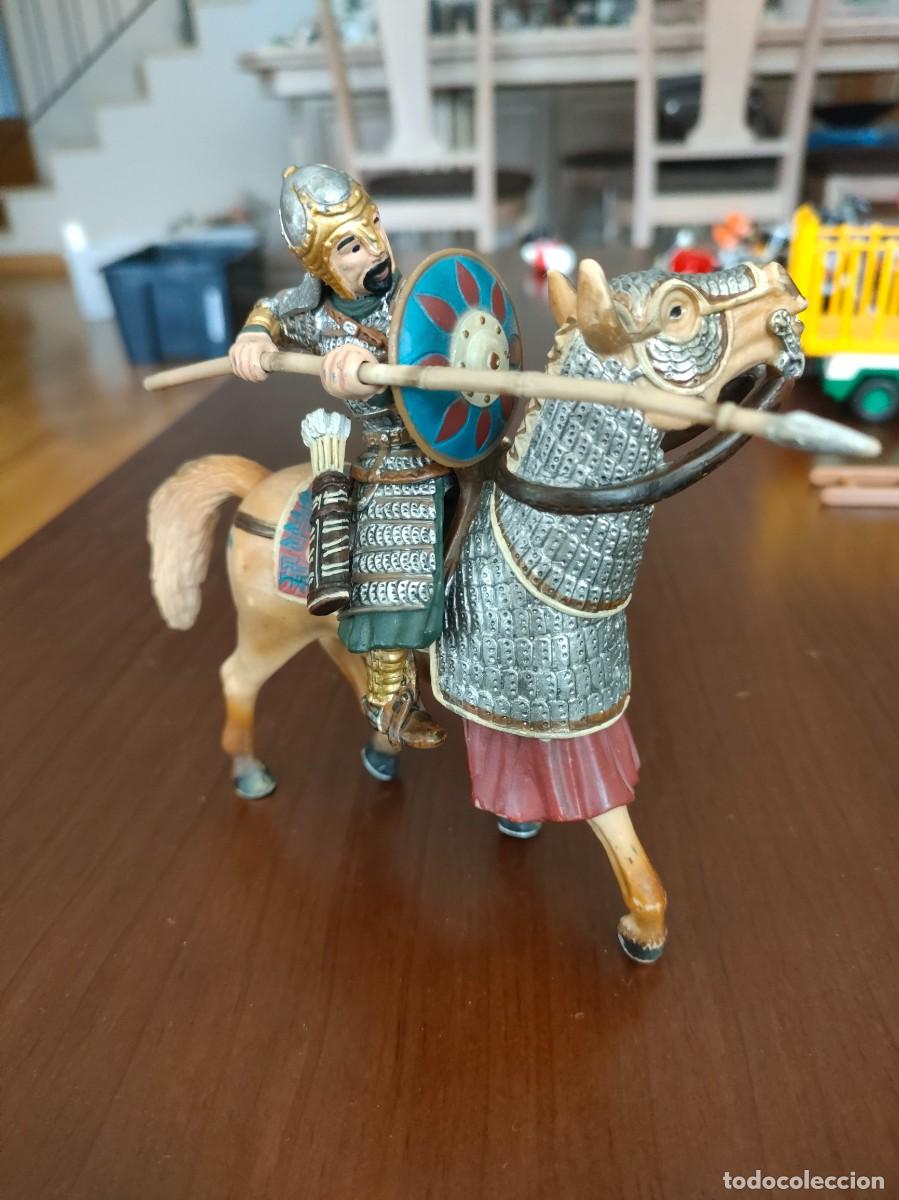 Figuras de goma y PVC: Caballero Schleich - Foto 1
