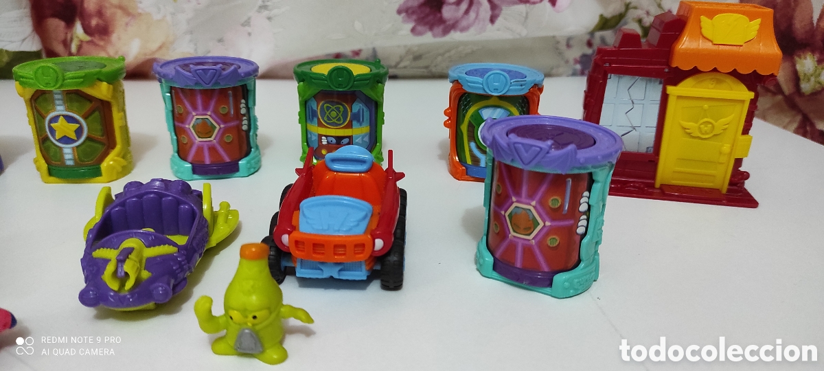 Figuras de goma y PVC: Lote mu&ntilde;ecos super things - Foto 4