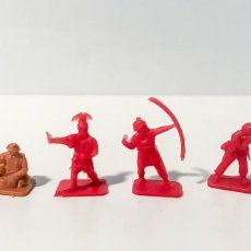 Figuras de Goma y PVC: MONTAPLEX - MEDIEVALES, FRANCIA Y CHINA POPULAR - 4 FIGURAS