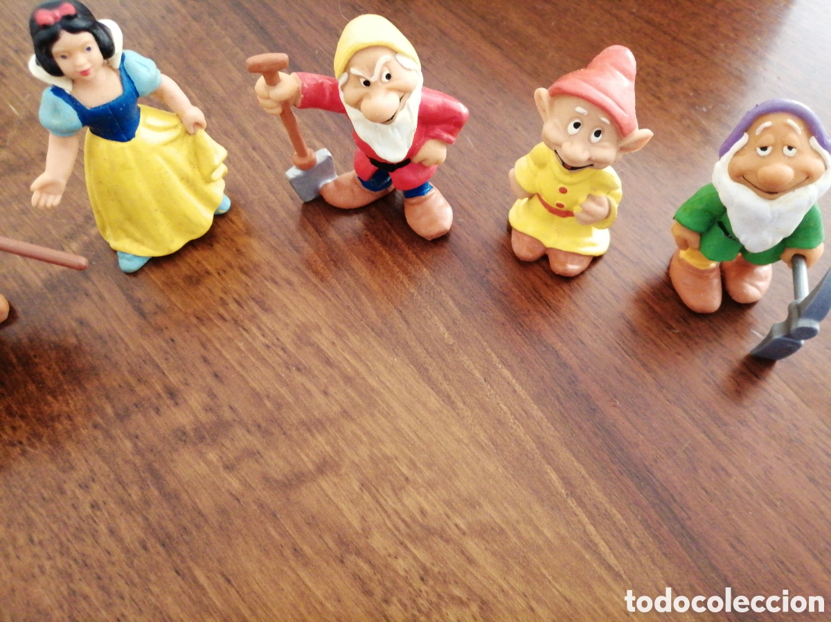 Figuras de goma y PVC: 7 Figuras de goma BULLY - Foto 3