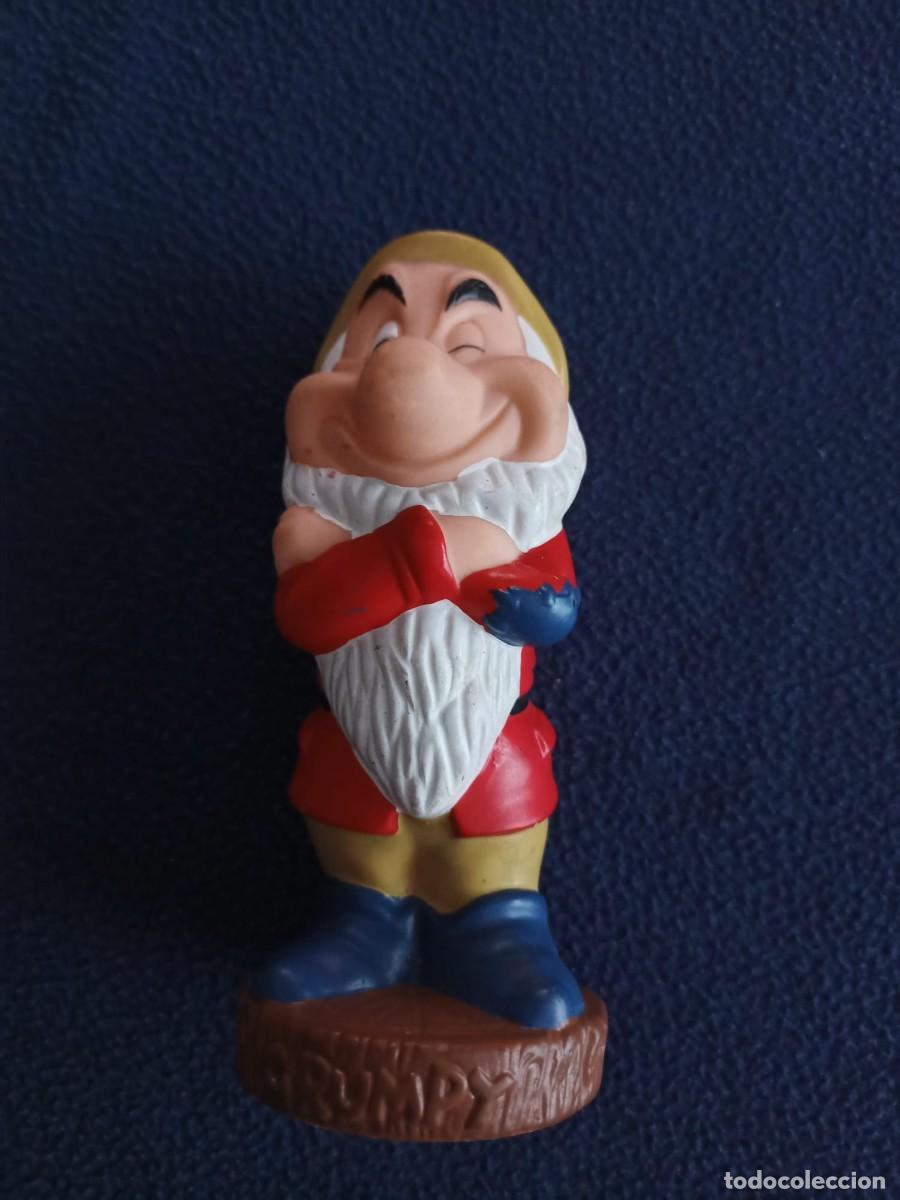 Figuras de goma y PVC: Mu&ntilde;eco enanito blancanieves - Foto 2