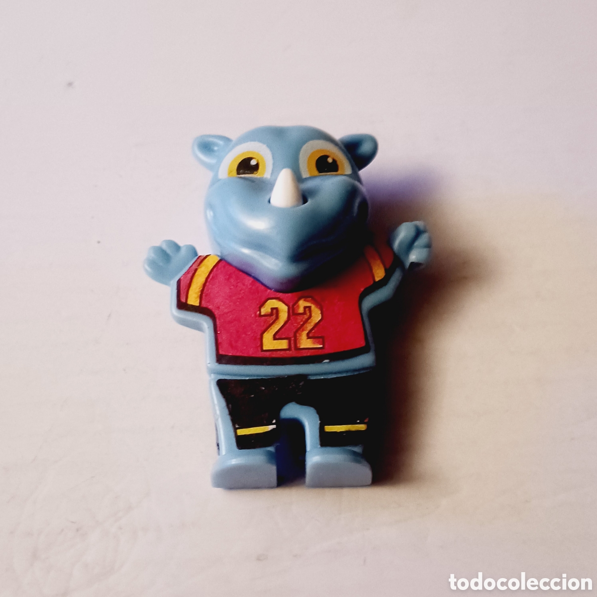 Gummi- und PVC-Figuren: Figura pl&aacute;stico r&iacute;gido Happy Hippo Rhino 5,5 cm