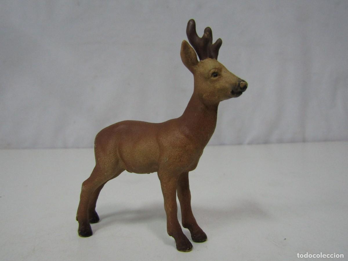 Figuras de goma y PVC: CIERVO O CORZO PVC SCHLEICH - Foto 1