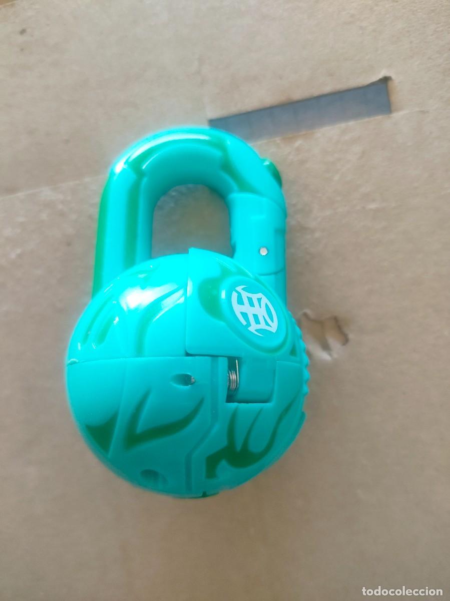 Figuras de goma y PVC: Bakugan - Foto 1
