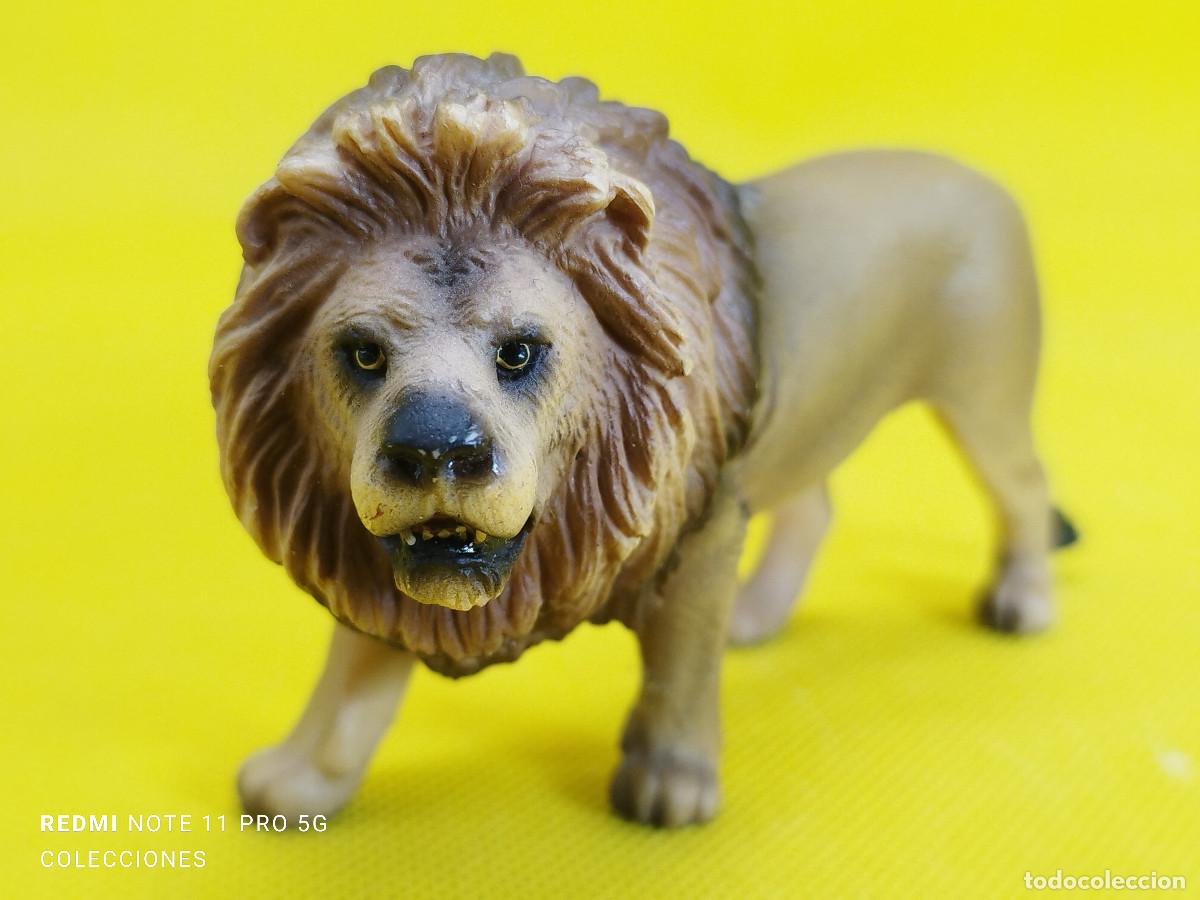 Figuras de goma y PVC: Schleich Le&oacute;n - Foto 1