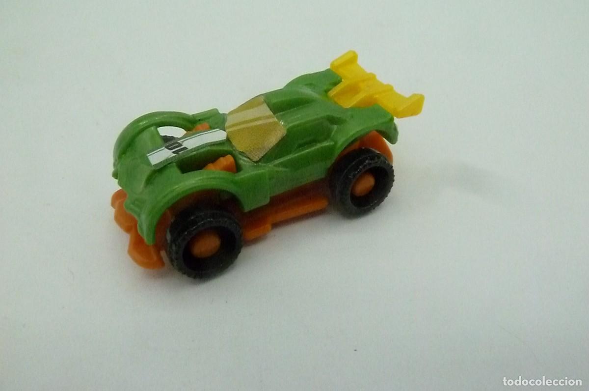 Figuras de goma Kinder: Coche Kinder Sorpresa - Foto 1