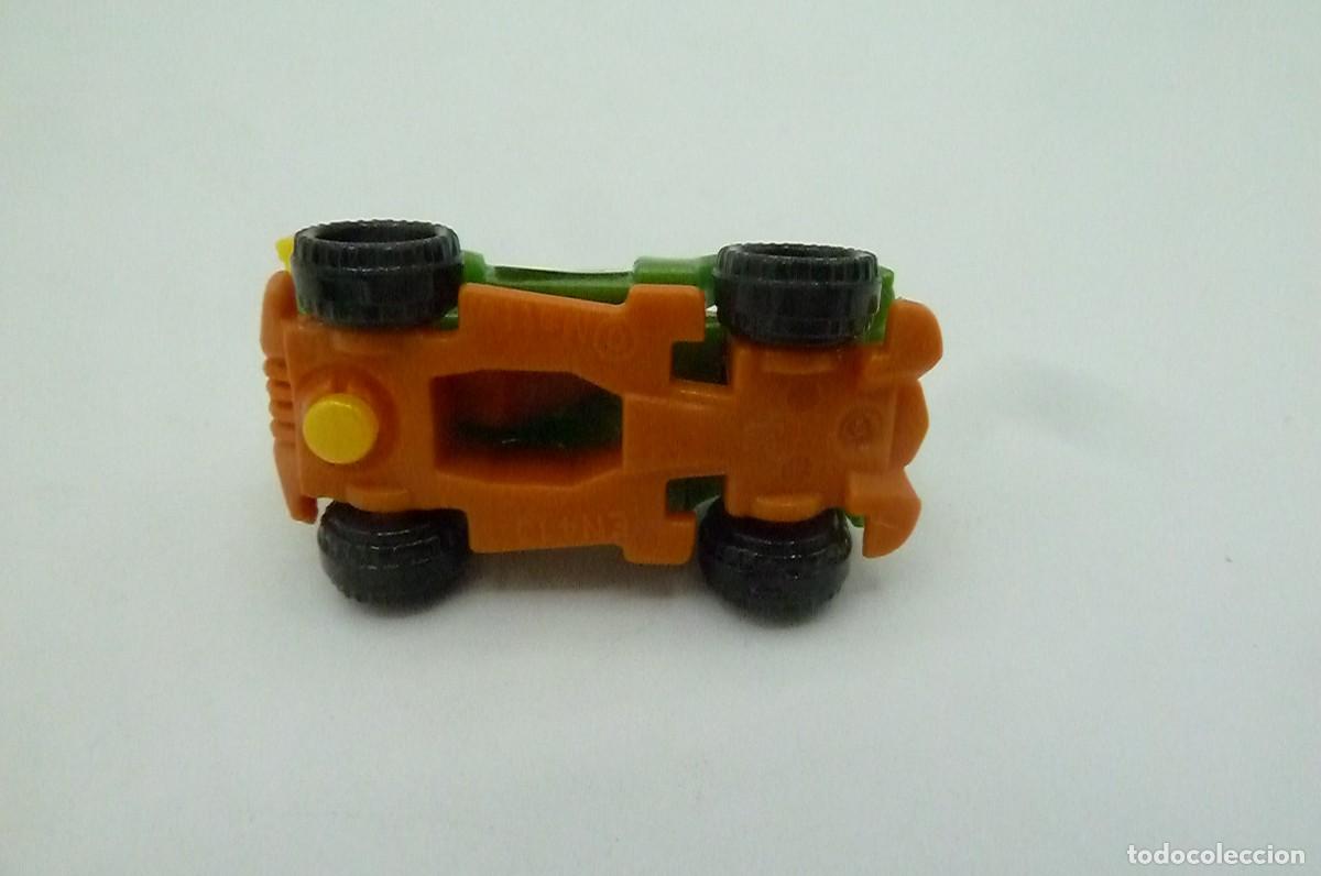 Figuras de goma Kinder: Coche Kinder Sorpresa - Foto 4