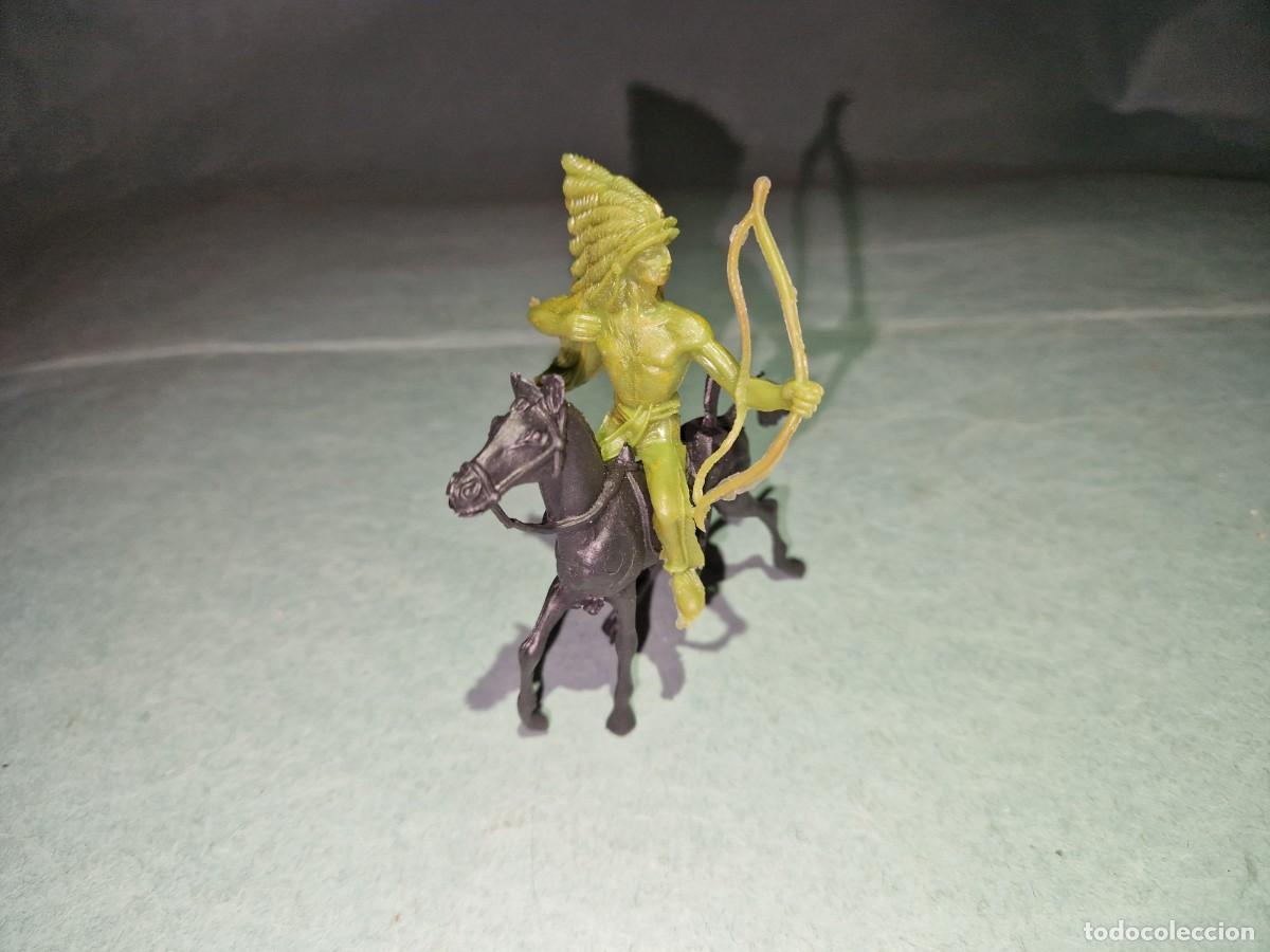 Figuras de goma y PVC: INDIO Y CABALLO DE COMANSI - Foto 1