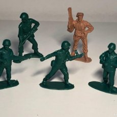 Figuras de Goma y PVC: 1125- LOTE 5 FIGURAS SOLDADOS MILITARES AMERICANOS US ARMY 5,5 CM. COMANSI PECH MONTAPLEX AIRFIX