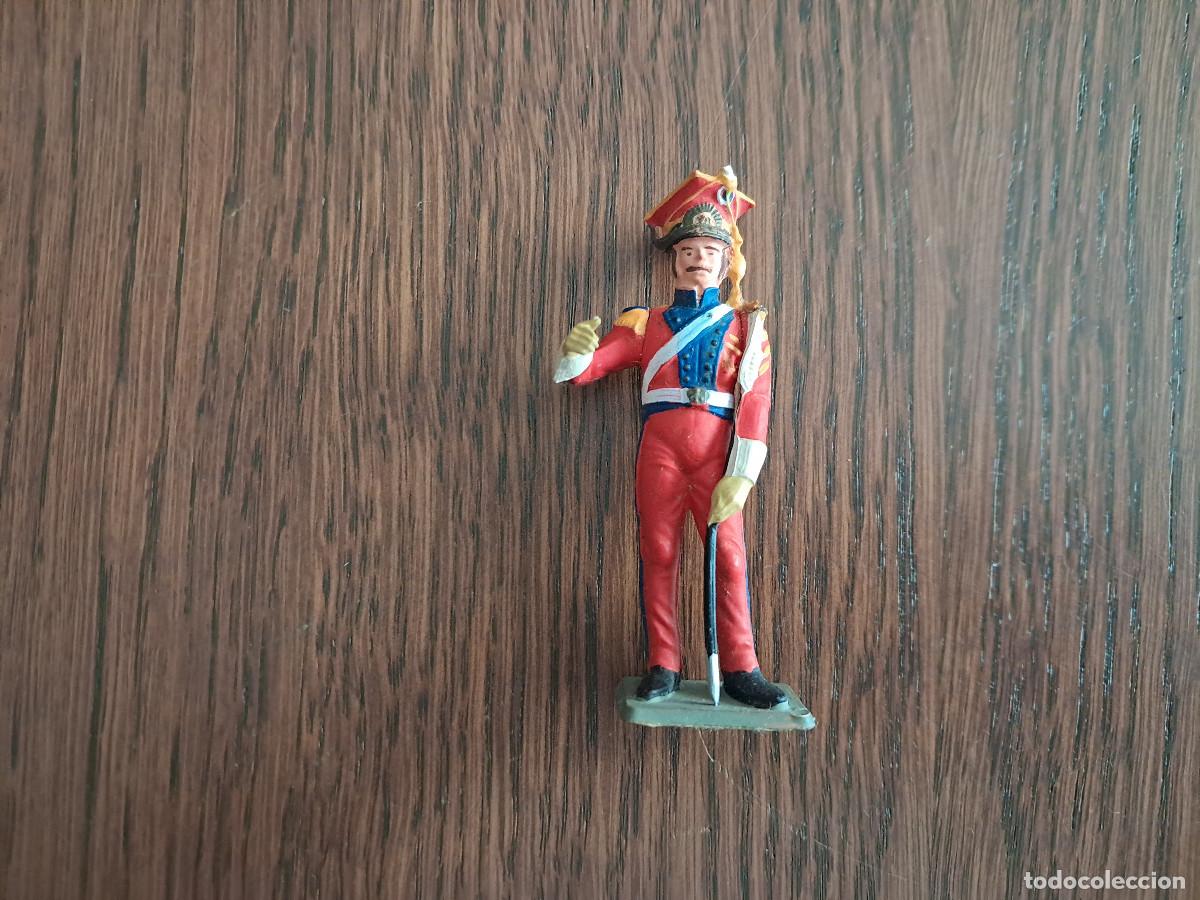 Figuras de goma y PVC: figura de pl&aacute;stico de soldado. - Foto 1