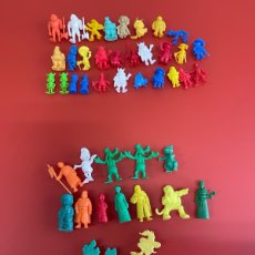 Figuras de Goma y PVC: LOTE DE FIGURAS DE DUNKIN, PHOSKITOS, OMO, YOPLAIT, ETC