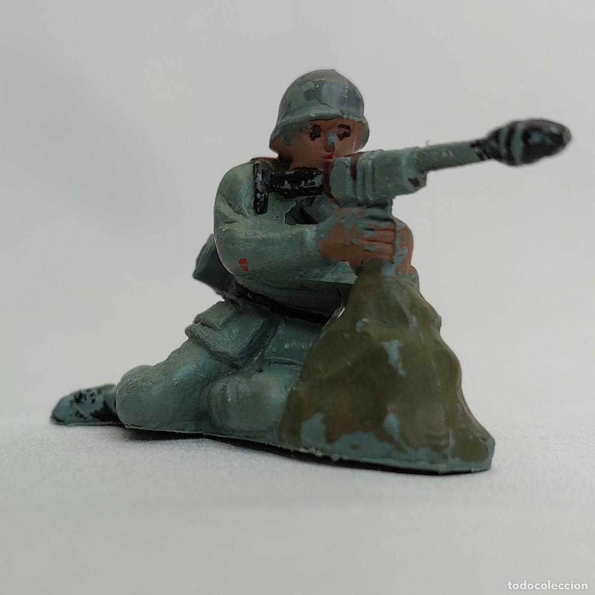 Figuras de goma y PVC: FIGURA DE SOLDADO ALEMAN. PECH. - Foto 1