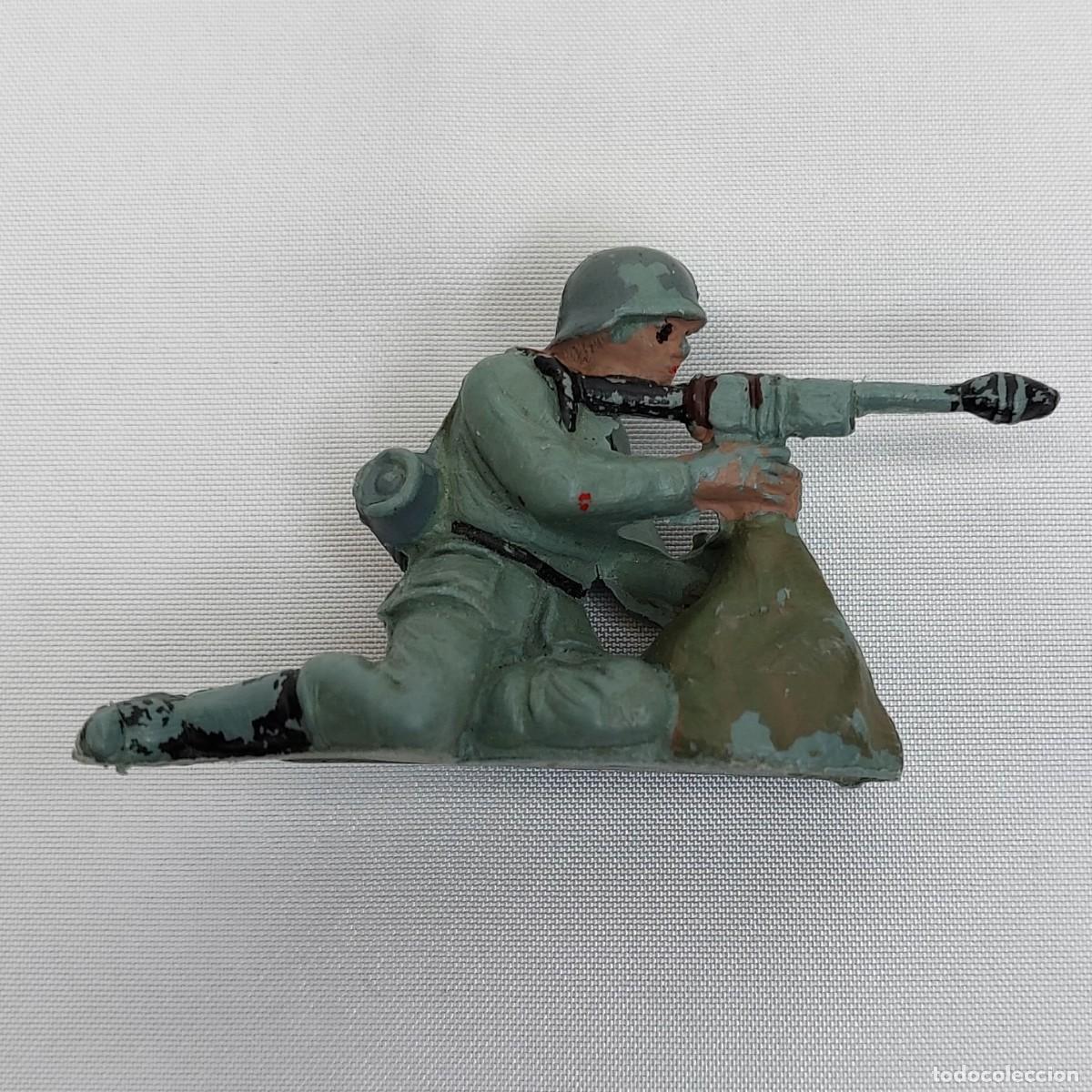 Figuras de goma y PVC: FIGURA DE SOLDADO ALEMAN. PECH. - Foto 4