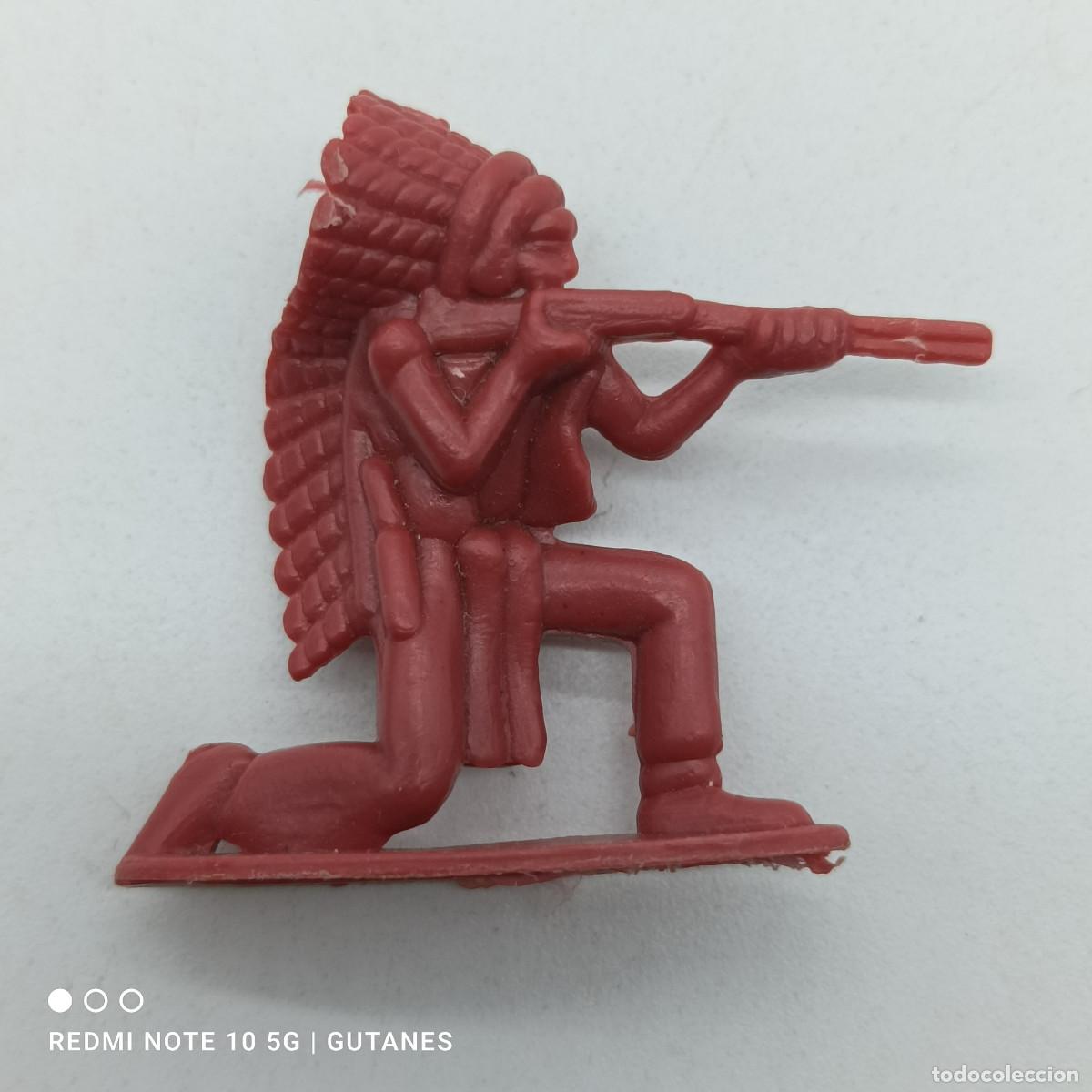 Figuras de goma y PVC: FIGURA INDIO ROJO - Foto 1