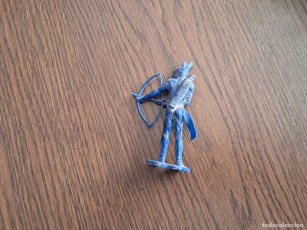 Figuras de goma y PVC: figura de pl&aacute;stico, del oeste, indio con arco y flecha. - Foto 2