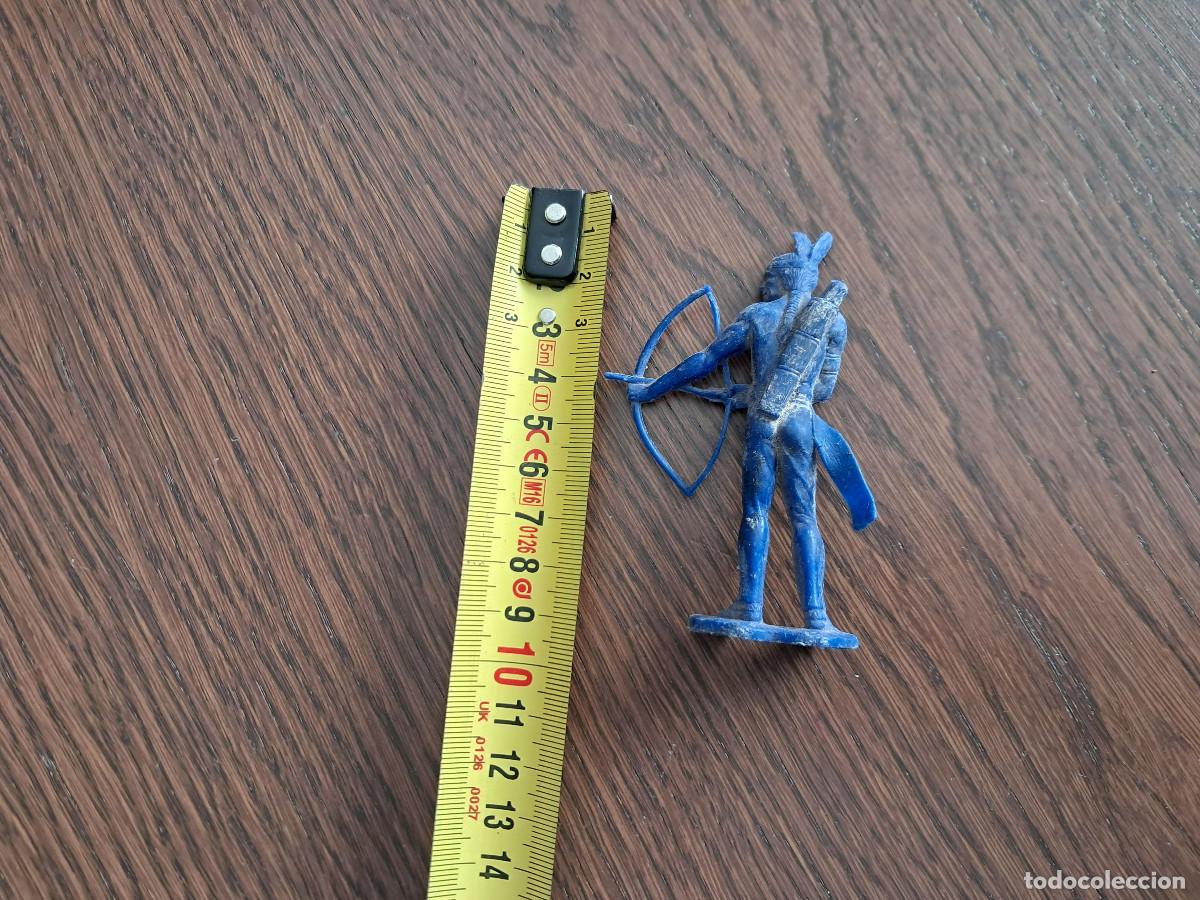 Figuras de goma y PVC: figura de pl&aacute;stico, del oeste, indio con arco y flecha. - Foto 3