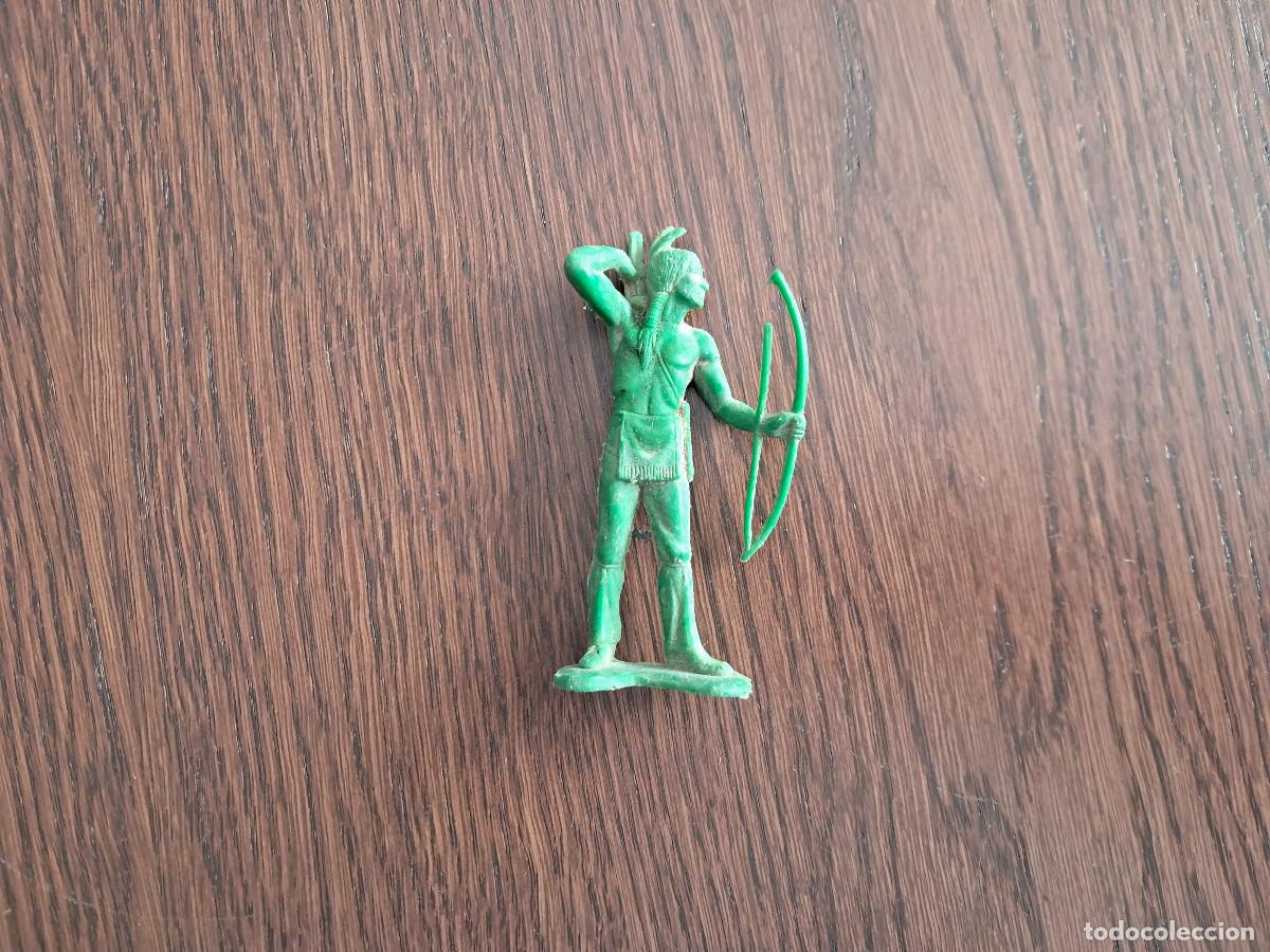 Figuras de goma y PVC: figura de pl&aacute;stico, del oeste, indio con arco. - Foto 1