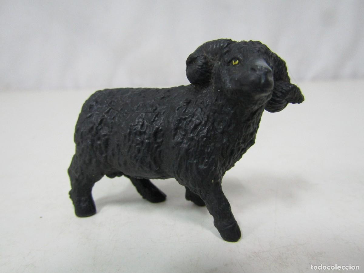 Figuras de goma y PVC: CARNERO NEGRO DE BULLYLAND - Foto 1