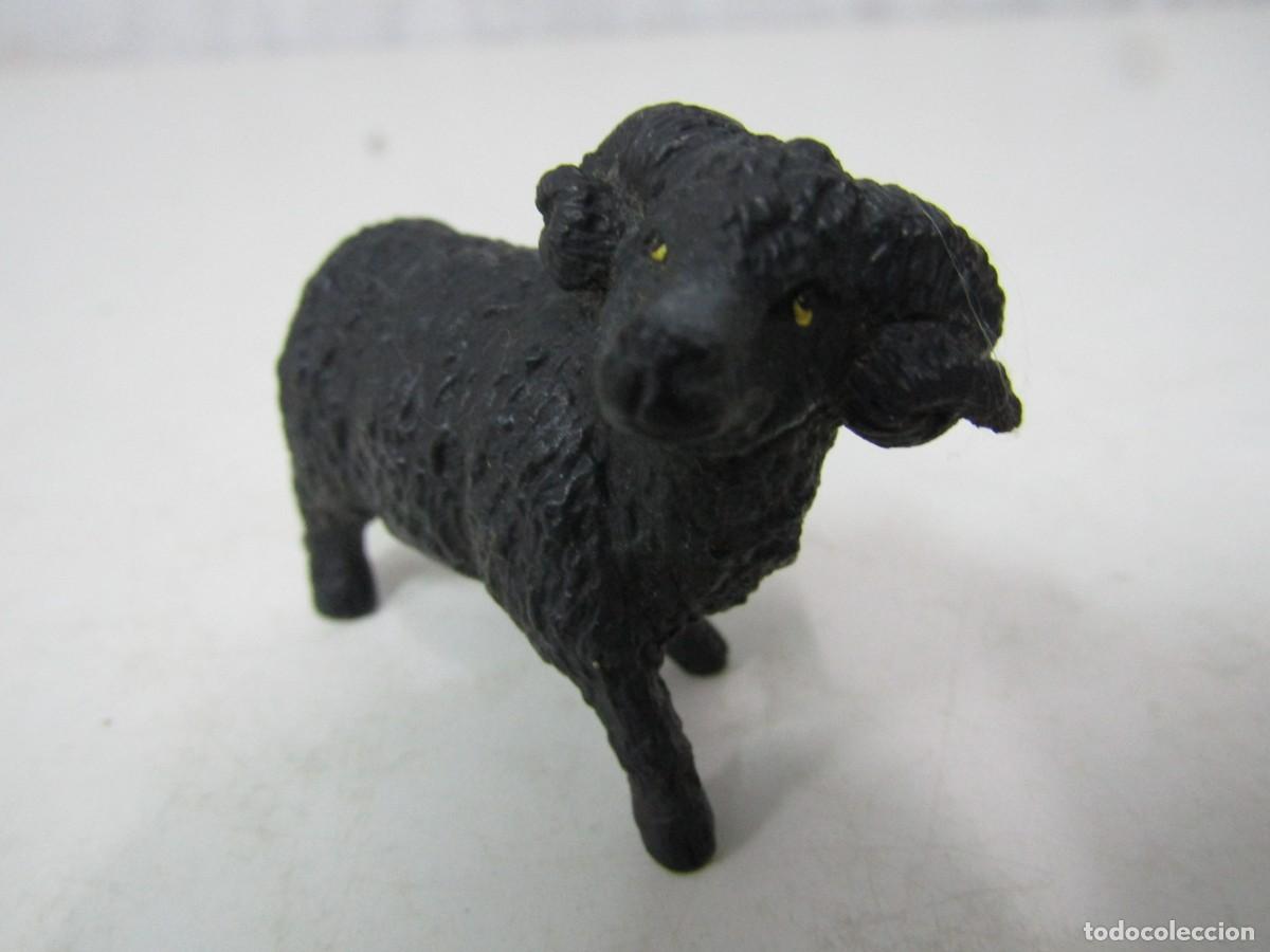 Figuras de goma y PVC: CARNERO NEGRO DE BULLYLAND - Foto 2