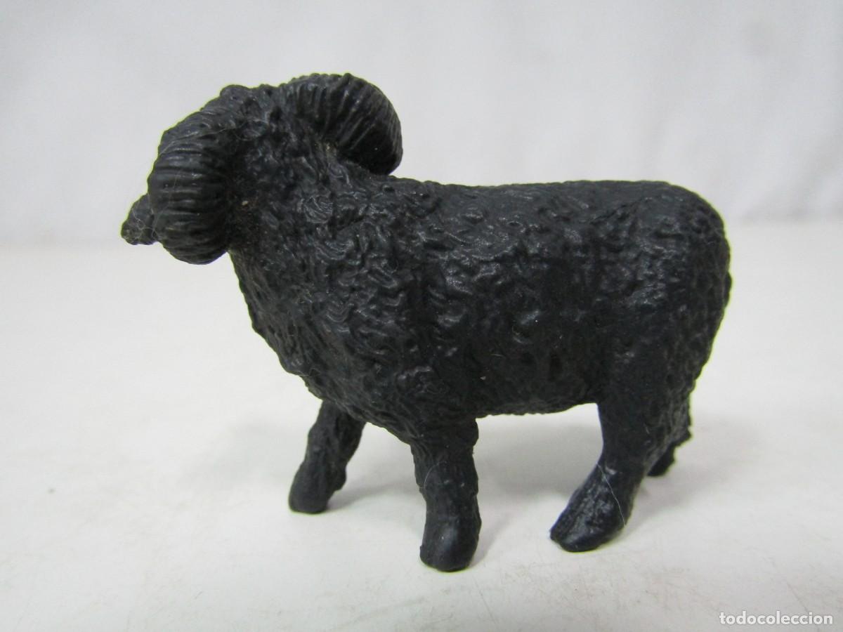 Figuras de goma y PVC: CARNERO NEGRO DE BULLYLAND - Foto 3