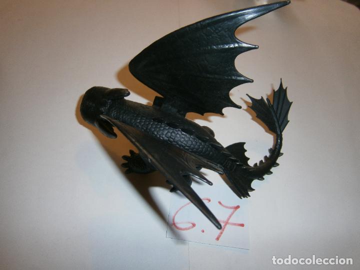 Gummi- und PVC-Figuren: DRAGON VOLADOR