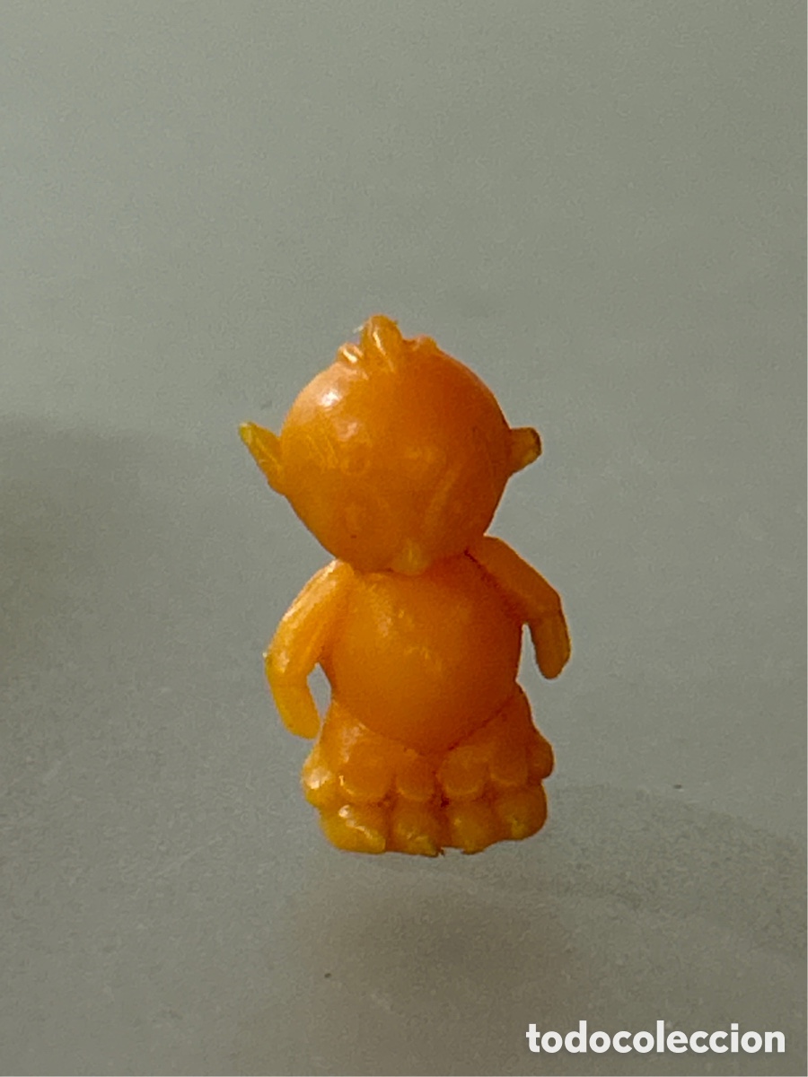 Figuras de goma y PVC: Figura dunkin bicho extraterrestre - Foto 1