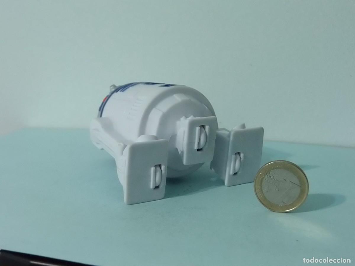 Figuras de goma y PVC: BURGER KING - STAR WARS - ROBOTS, R2 D2. - Foto 3
