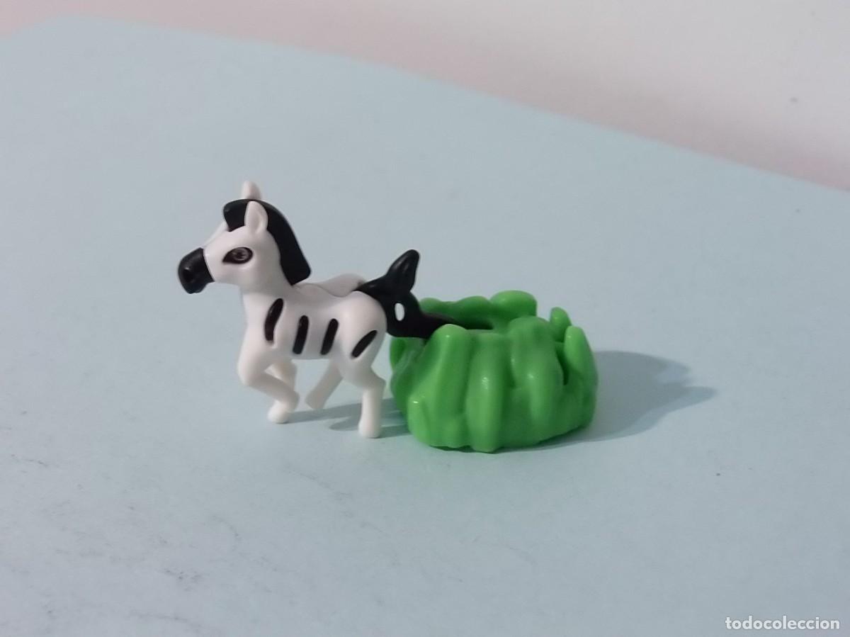 Figuras de goma Kinder: KINDER - CEBRA - VV114. - Foto 1