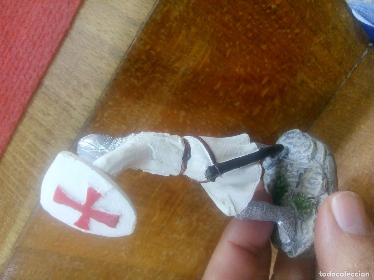 Figuras de goma y PVC: CABALLERO MEDIEVAL - Foto 3