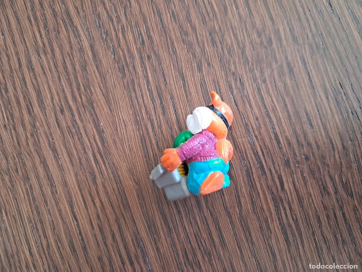 Figuras de goma Kinder: figura de pl&aacute;stico, Ferrero, Kinder. - Foto 2