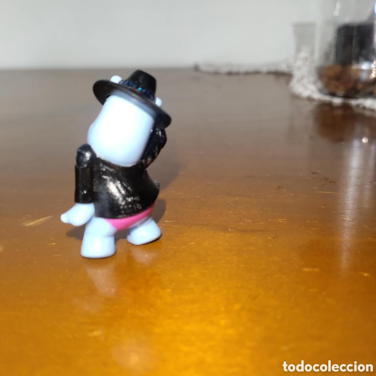 Figuras de goma Kinder: Hipop&oacute;tamo kinder Michael Jackson - Foto 2
