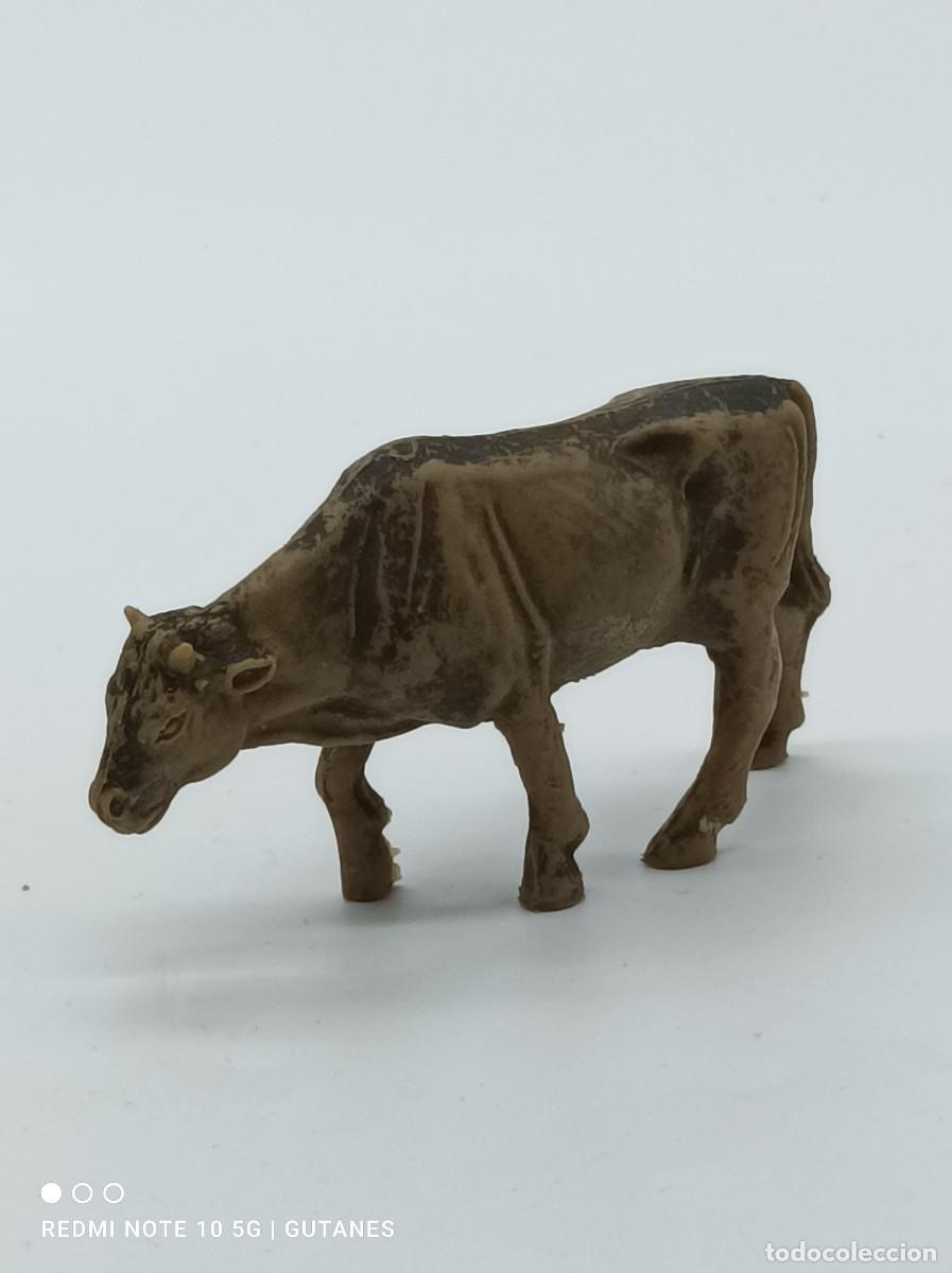 Figuras de goma y PVC: FIGURA PVC VACA - Foto 1