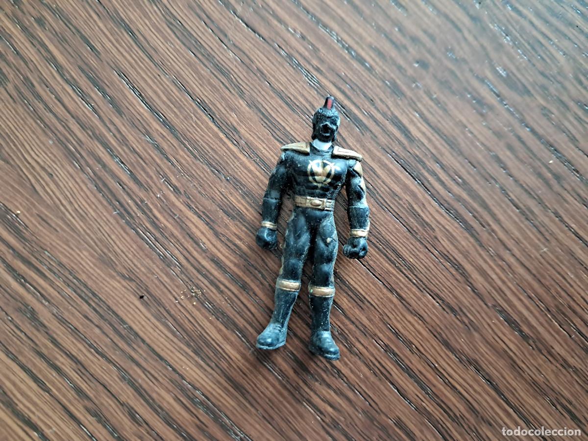 Figuras de goma y PVC: figura de pl&aacute;stico, super heroe, TM & BVS - Foto 1