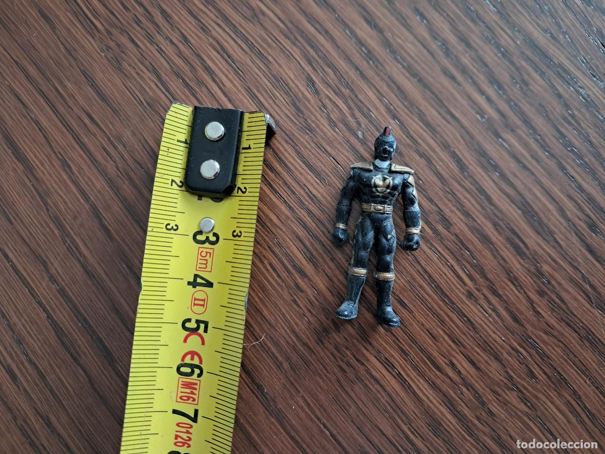 Figuras de goma y PVC: figura de pl&aacute;stico, super heroe, TM & BVS - Foto 3