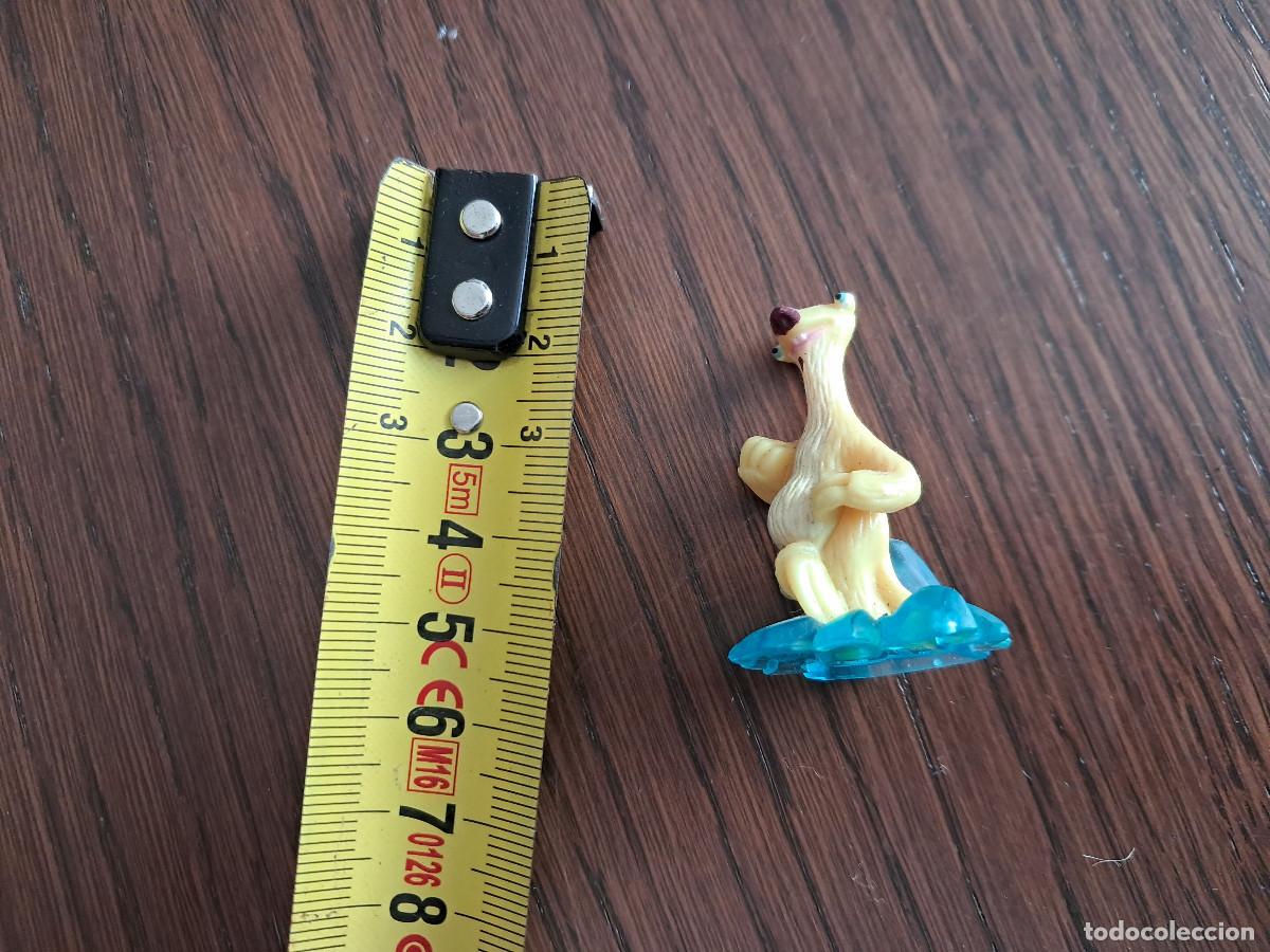 Figuras de goma Kinder: figura de pl&aacute;stico, Ice age, Sid. kinder. - Foto 4