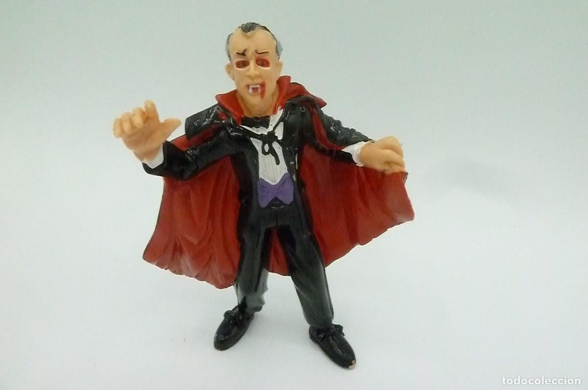 Figuras de goma y PVC: Figura Dr&aacute;cula. Yolanda 1992 - Foto 3