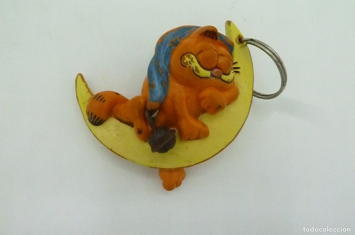 Figuras de goma y PVC: Garfield dormido en Luna. Bully 1981 - Foto 1