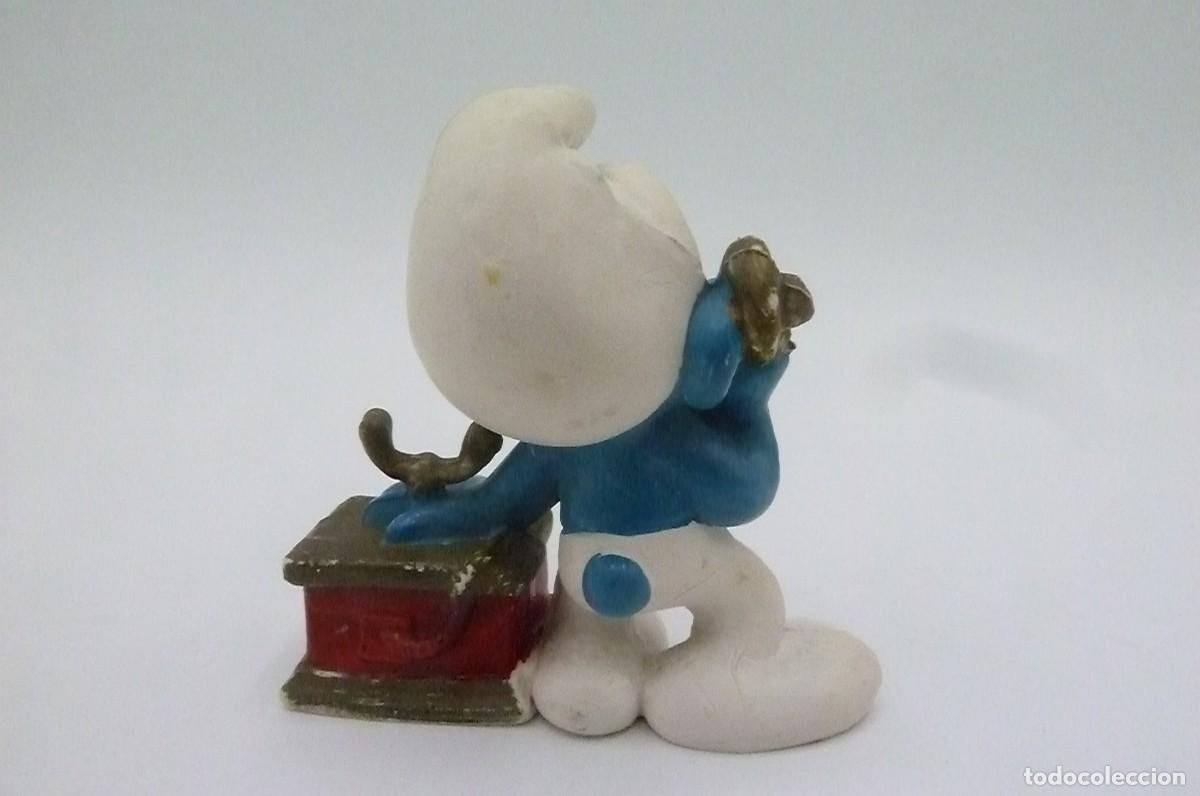 Figuras de goma y PVC: Pitufo con tel&eacute;fono. Schleich 1980 - Foto 3
