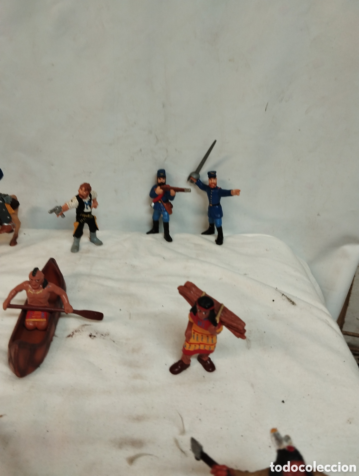 Figuras de goma y PVC: Lote mu&ntilde;ecos Bullyland - Foto 2