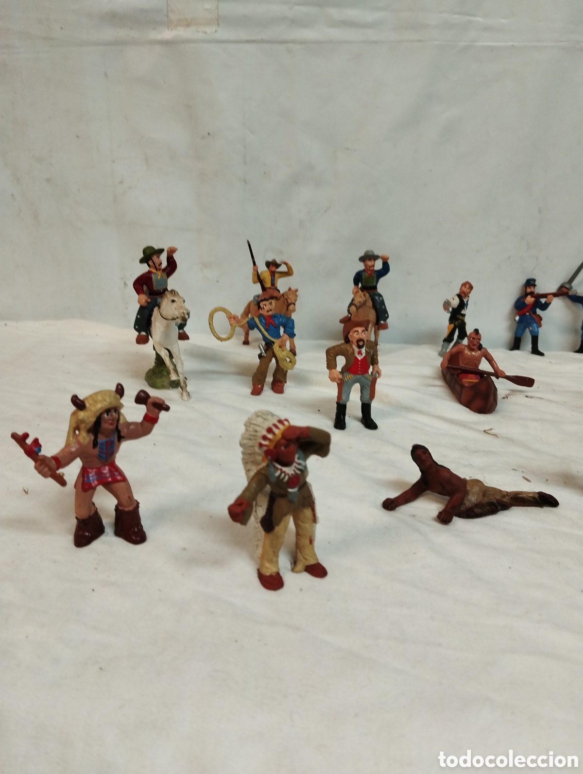 Figuras de goma y PVC: Lote mu&ntilde;ecos Bullyland - Foto 3