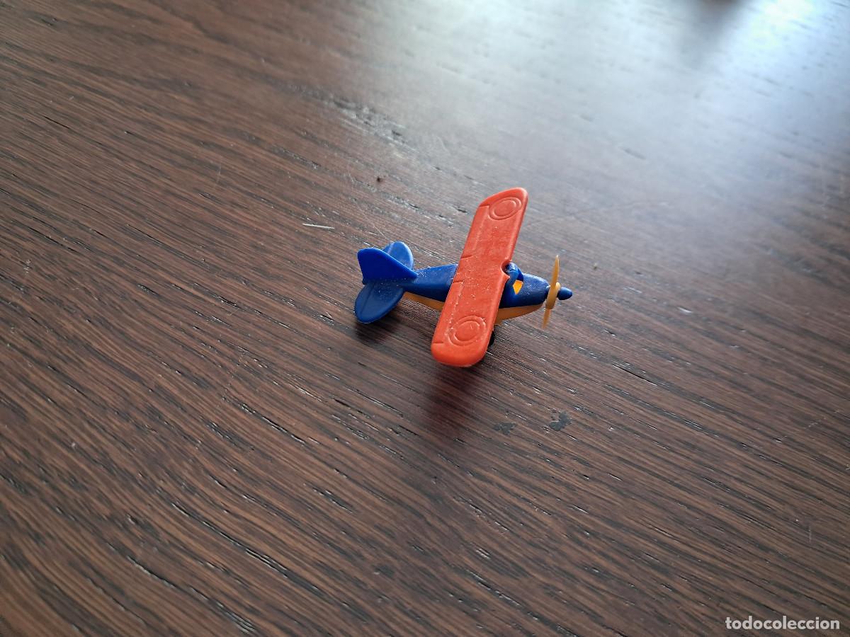 avioneta de pl&aacute;stico.