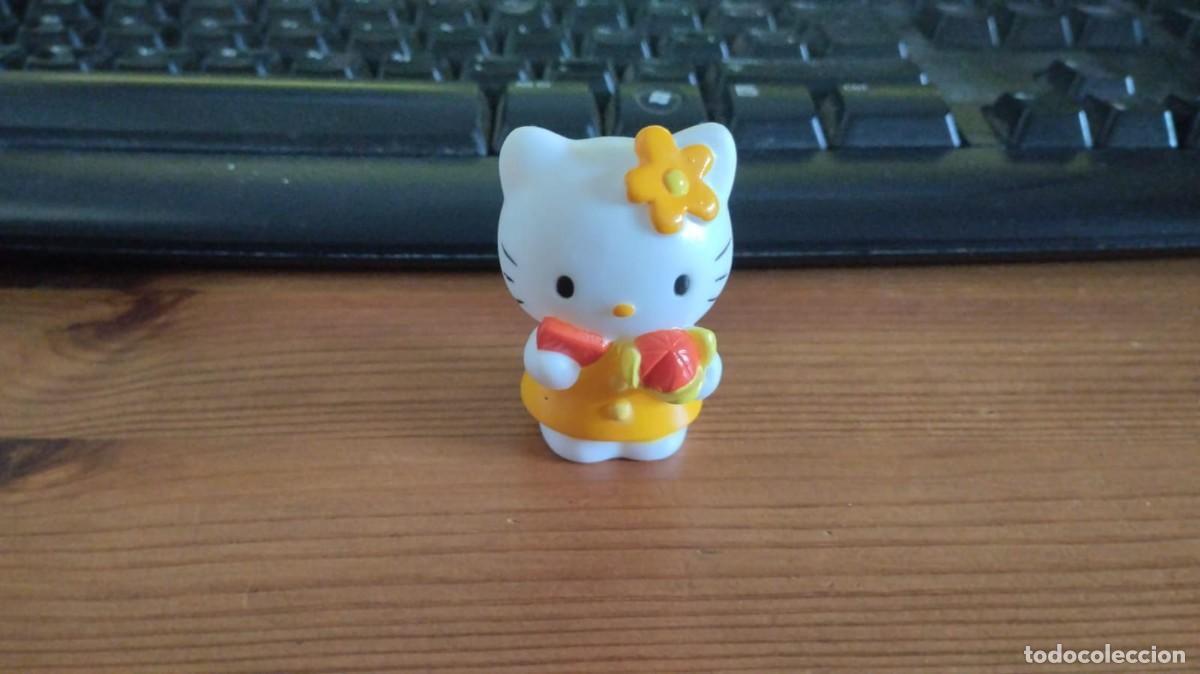 Figuras de goma y PVC: Figura pl&aacute;stico Hello Kitty - 5 cm Sanrio 2000 - Foto 1