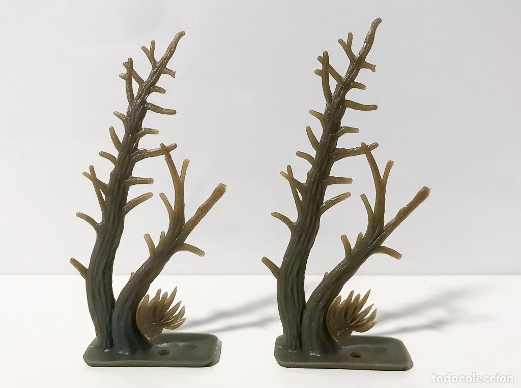 Figuras de goma y PVC: DOS ARBOLES SECOS DEL OESTE - COMANSI - Foto 1