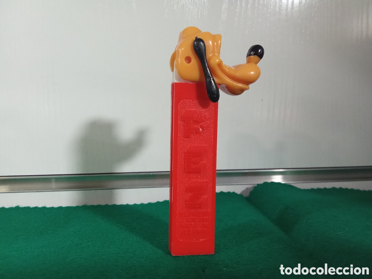 Figuras de goma y PVC dispensador PEZ: PEZ DE PLUTO MADE IN AUSTRIA - Foto 2
